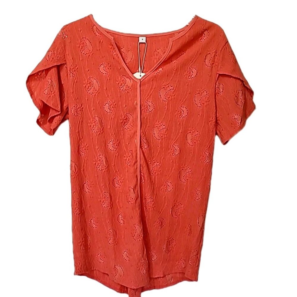 Lune Hollow Out Embroidery Buttoned Back Top S Coral Decorative‎ Back Buttons